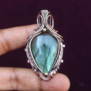 Unique Flashy Labradorite Copper Pendant/ Labradorite Gemstone Copper Wire Wrap Pendant Jewelry/ Gift Pendant/ Oxidize Polish Pendant