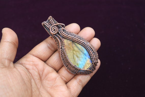 Ciondolo in labradorite blu avvolto in filo di rame - Gioielli