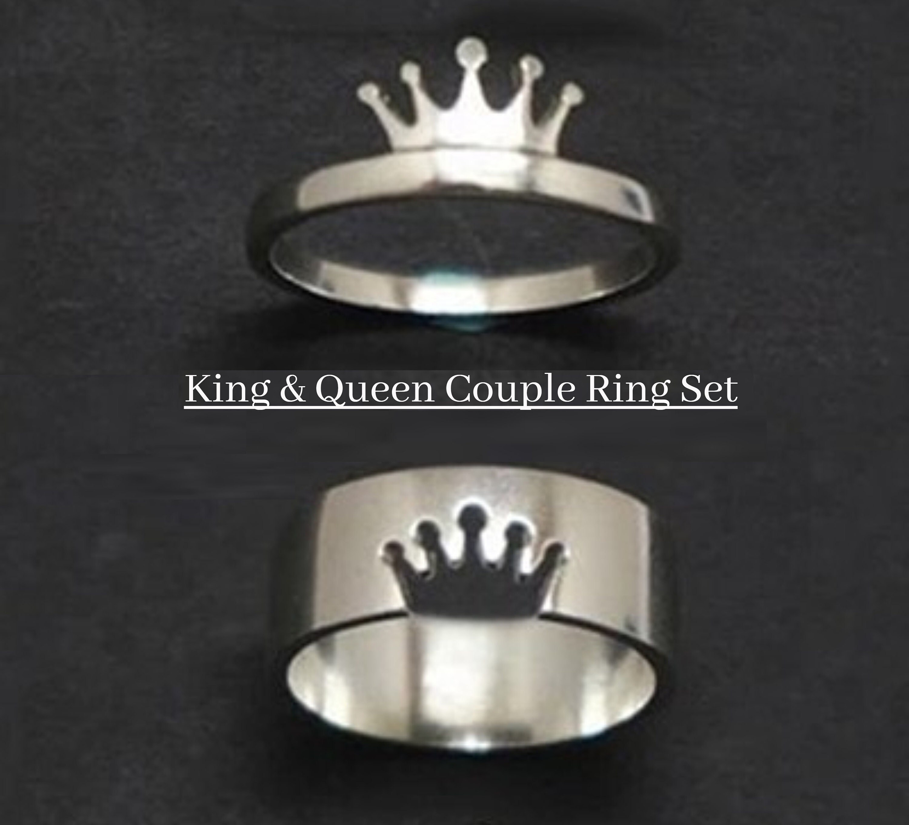 Crown ring shop couple
