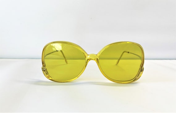 Vintage 1980s Womens Drop-Arm Sunglasses with Cus… - image 4