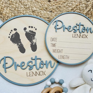 Baby Name Sign with Footprints, Newborn Birth Announcement, Personalized Stat Sign, Hospital Name Sign, Newborn Photo Prop, 3D Wood Plaque.