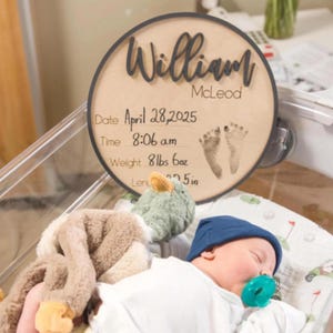 Baby Announcement Sign with Footprints and Stats, Birth Announcement, Newborn Baby Hospital Sign , Birth Stat Sign, Gift for Newborn Baby