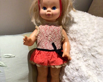 Mattel Chatty Cathy Doll 1969 Neuauflage. Blond Sommersprossen. Sprachbox funktioniert nicht.