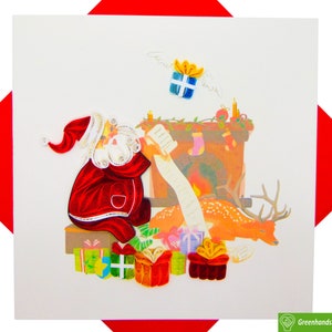 Babbo Natale controlla la lista dei regali Biglietto d'auguri quilling, unico dedicato fatto a mano/fatto con il cuore. Biglietto d'auguri di design per tutte le occasioni