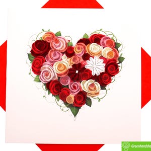 Cartão de felicitações com corações floridos e quilling - Arte exclusiva, feita à mão/com o coração. Design de cartão de felicitações para todas as ocasiões por GREENHANDSHAKE
