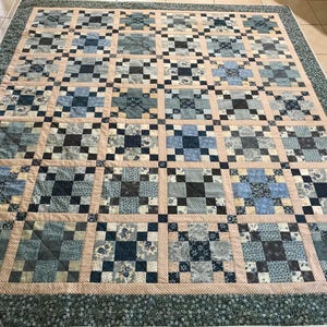 Blue and Bone Quilt - Etsy