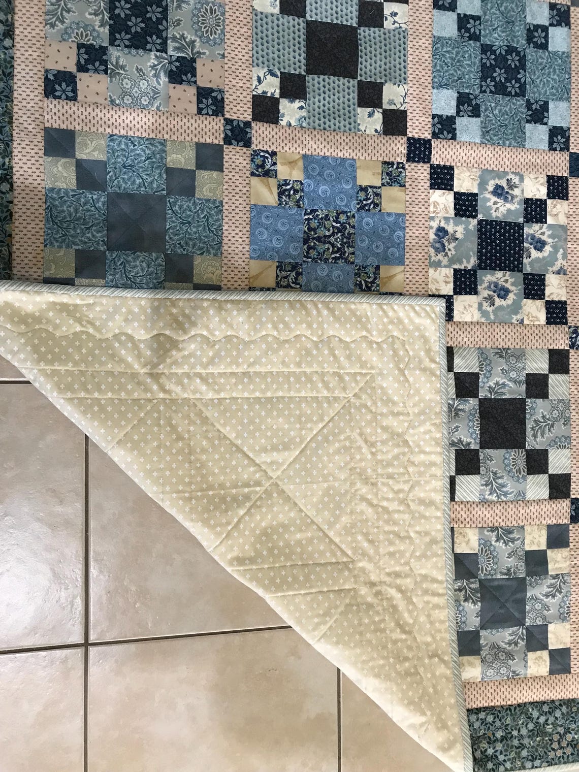 Blue and Bone Quilt - Etsy