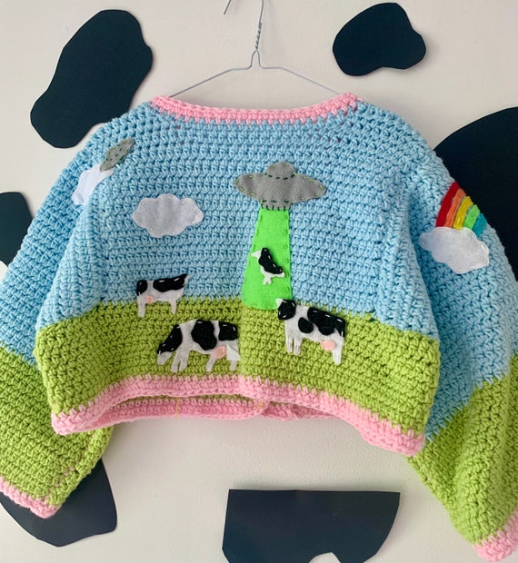 sweater alien