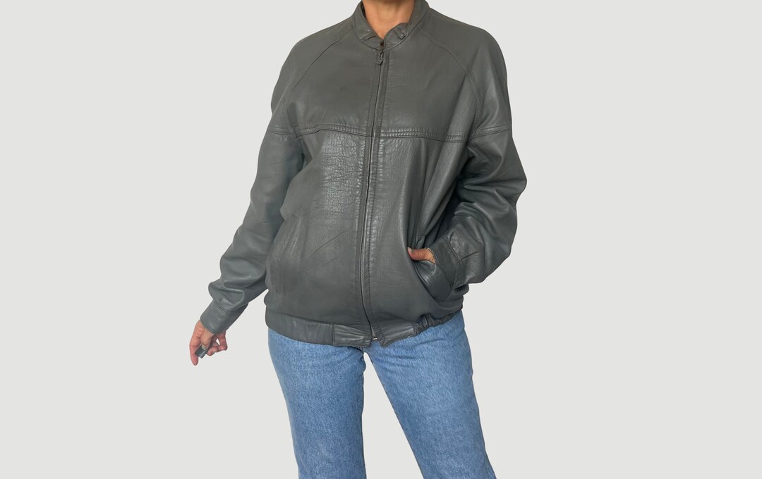 Vintage Woman Gray Leather Bomber Jacket Oversize Lightweight Bomber