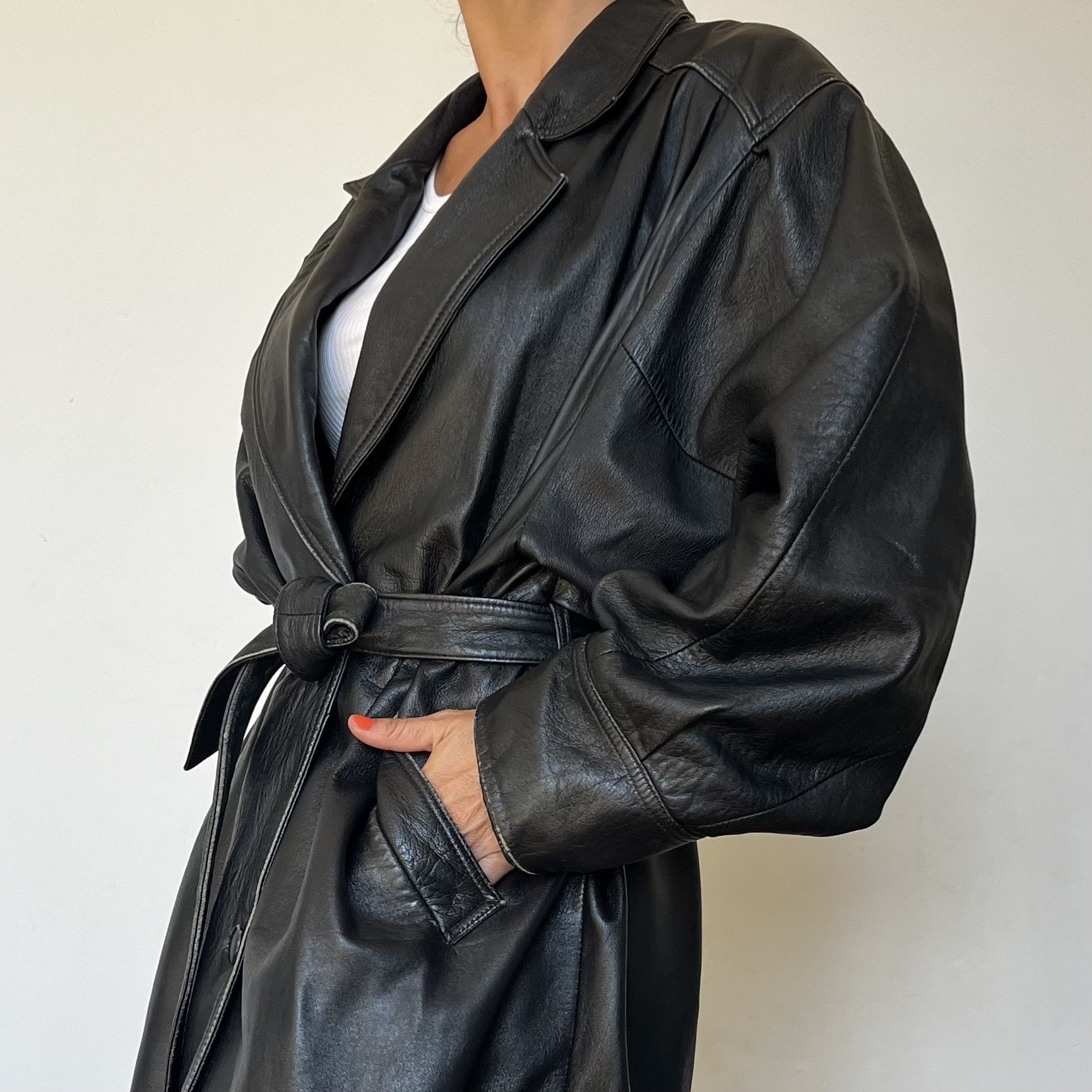 Vintage Woman Black Long Leather Trench Coat With Belt Avant Garde Leather Overcoat Oversized Long Leather Jacket Size L 1990s - Etsy Vintage Woman Black Long Leather Trench Coat With Belt Avant Garde Leather Overcoat Oversized Long Leather Jacket Size L 1990s - Etsy