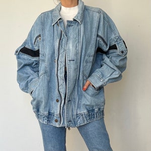 Giacca vintage in denim blu lavaggio donna di John Baner Jeans oversize da donna blu cielo Giacca in denim bomber leggero Taglia XL anni '90 immagine 2