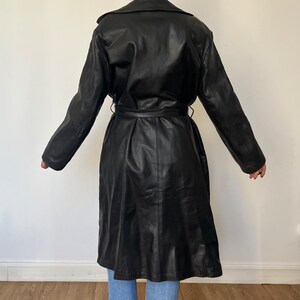 Vintage svart lädertrenchcoat: Avant Garde-överrock, storlek M/L bild 3