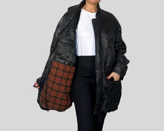Vintage Woman Black Leather Parka Jacket - Oversize Plaid Leather Coat - Leather Overcoat - 1980s - Size 40/ L - Excellent Vintage Condition