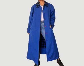 Vintage Woman electric blue Long Trench Coat by Misty Harbor - Removable Checkered inner lining - Oversized Trench coat - Size L - 90s