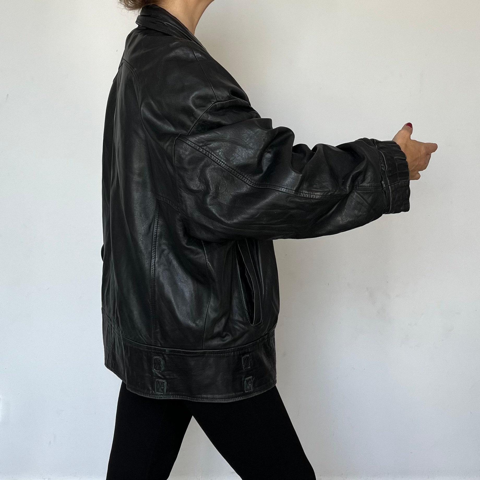 Novado Women's Black Vintage 80s Leather Bomber Jacket with
