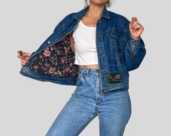 Veste en jean épais en coton vintage pour femmes - Veste en jean aviateur surdimensionnée - Veste courte bleu délavé - Doublure intérieure fleurie - Taille S - Années 1980