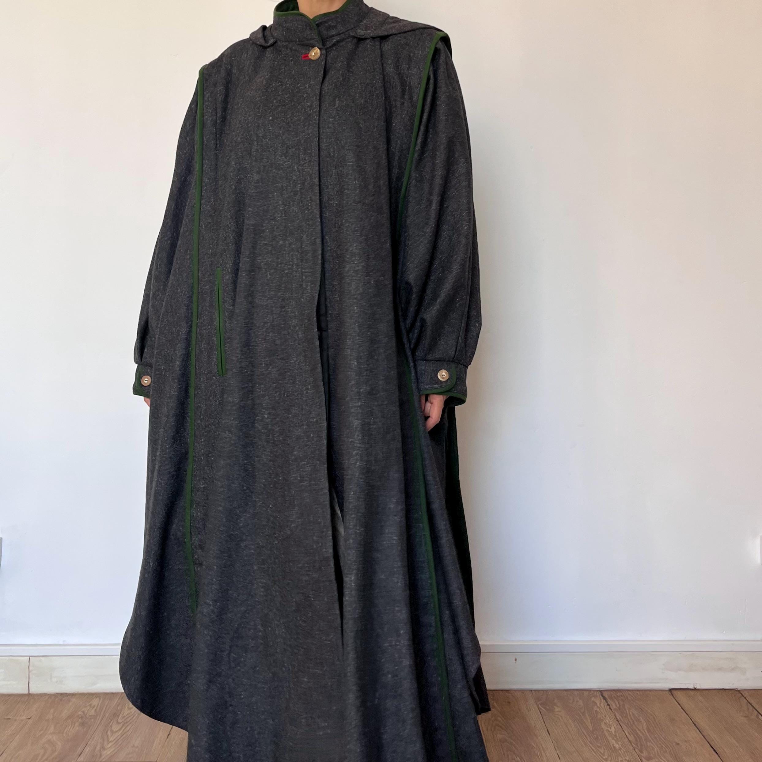 Vintage Wool Gray Loden Cape: Salzburg Austrian Folklore Hooded