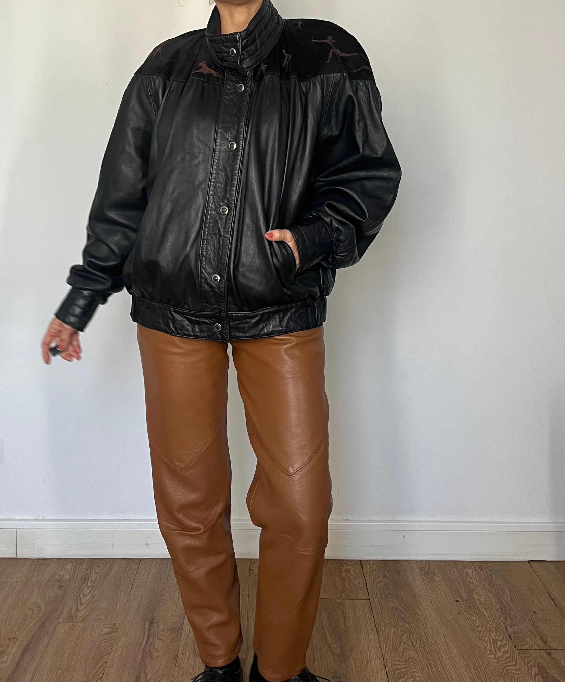 Vintage Woman Black Leather Bomber Jacket With Painted Vintage Woman Black Leather Bomber Jacket With Painted