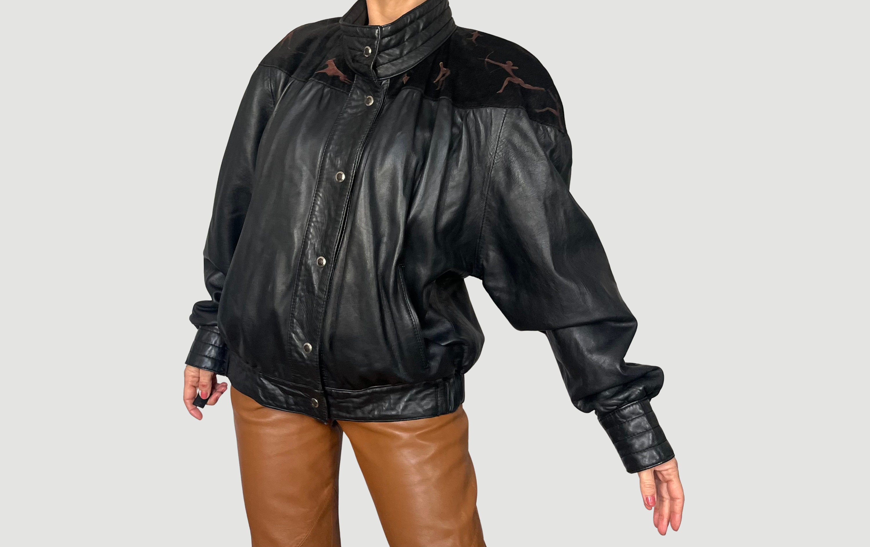 Vintage Woman Black Leather Bomber Jacket With Painted Vintage Woman Black Leather Bomber Jacket With Painted