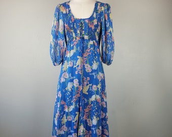 1970s 'Jody T' Floral Print Maxi Dress w Laced Front Bodice & Waist Tie