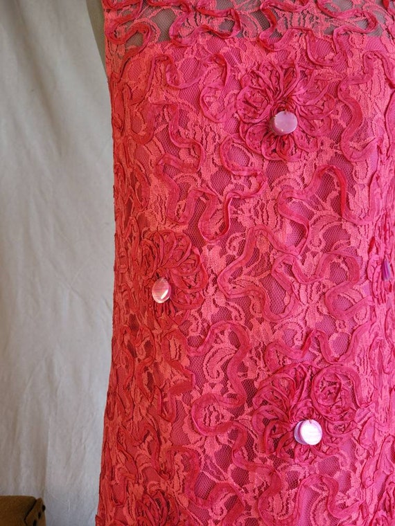1960s Bright Pink Lace Shift Dress - image 4