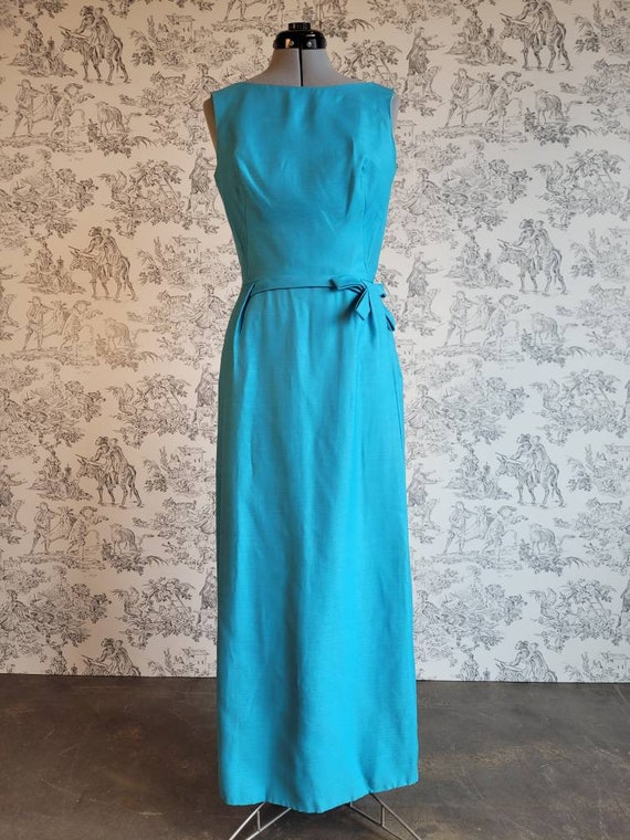 1960s Elegant Long Blue Fitted Dress - image 2