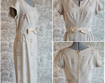 1960s Sweet Micro-floral Print Dress w Bow Detail