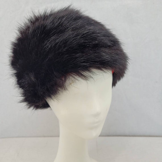 1960s Mod Faux Fur Winter Hat - image 1
