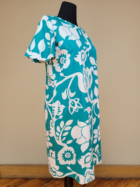 1970s Teal Hawaiian Print Knee Length Dress