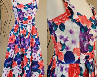 1990s Brilliant 50s-style Hawaiian Floral Print Dress