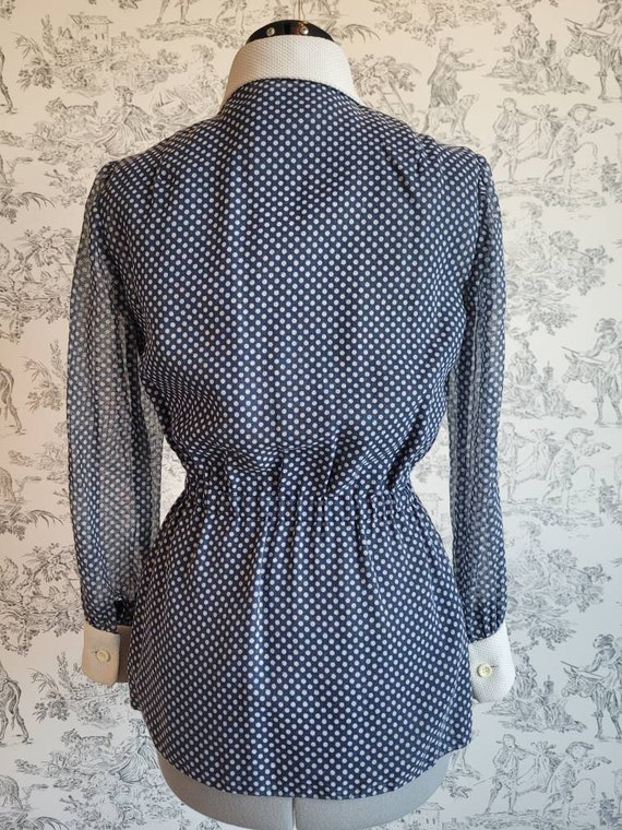 1970s Polka Dot Blouse w Fitted Waisline - image 3