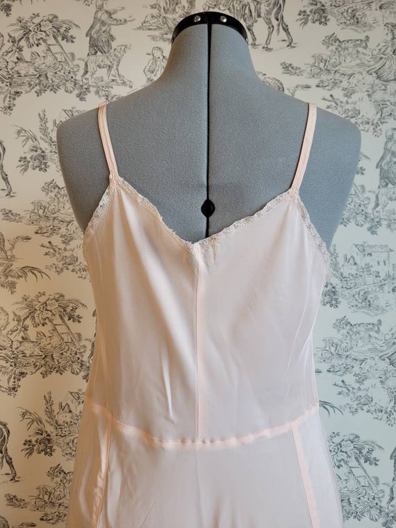 1950s Silky Soft Pink Slip w Lace Trim - image 8