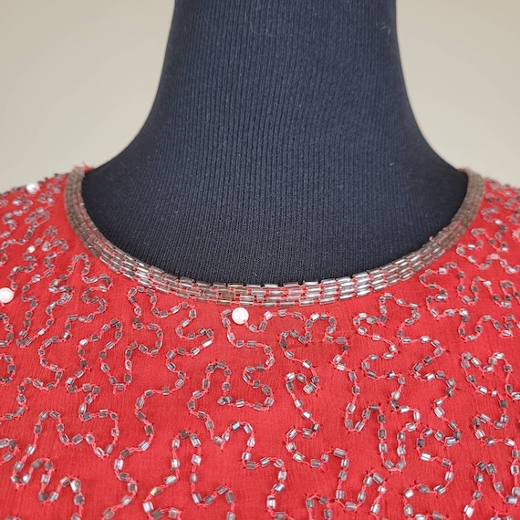 1990s Elegant Beaded Red Silk Shift Dress - image 8