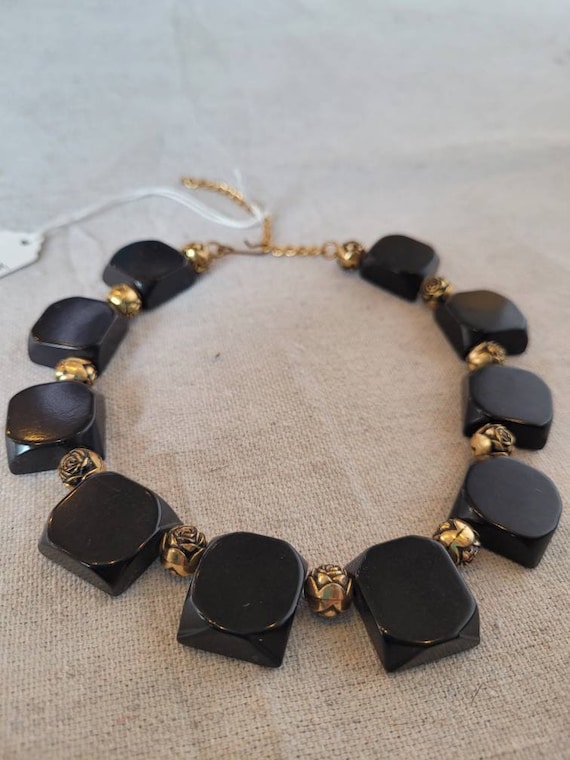 Vintage black bakelite necklace - image 3