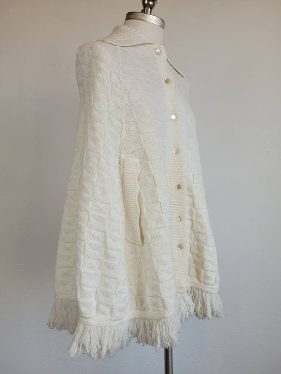 1960-70s Knit Fringe Poncho Sweater Top - image 3