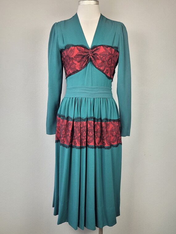 1940s Incredible Lace and Crepe VFW Dance Hall Dr… - image 2