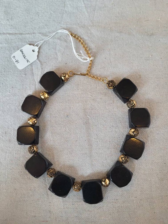 Vintage black bakelite necklace - image 2