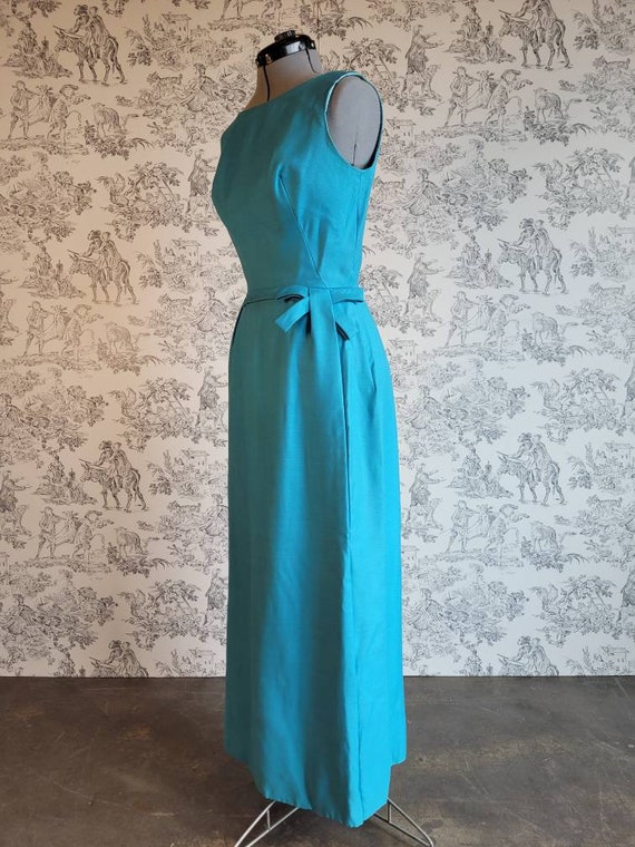 1960s Elegant Long Blue Fitted Dress - image 3