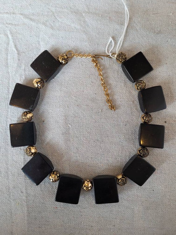 Vintage black bakelite necklace - image 5