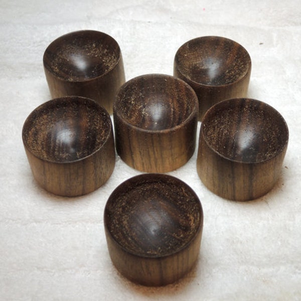 Walnut Mini-Bowl