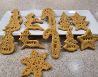 FREE SHIP/Personalized Christmas Dog Treats | Holiday Shapes/ free bonus xl snowflake treat with each order