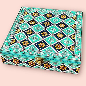 Enamel Hand painted MDF box dry fruit box Christmas chocolate box candy box and Christmas gift boxes and chocolates boxes.