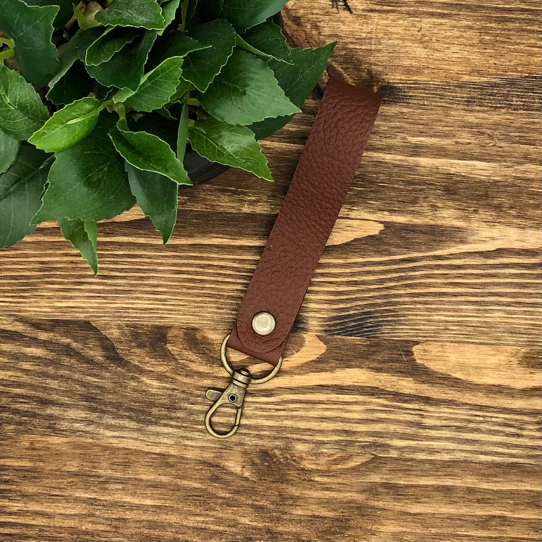 Genuine leather claw keychain/ leather key holder/ genuine Etsy