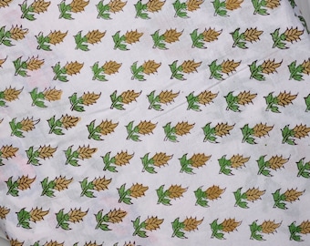Bloemenprint katoenen stof blokprint stof jurk Plantaardig geverfd Indiase stof gewaadstof op maat gesneden dameskleding Wit op Indigo, stof