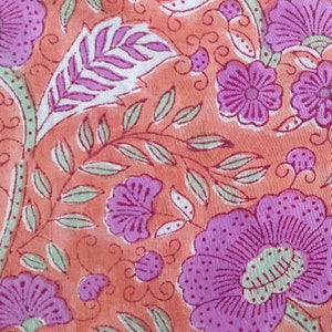 Indian Hand block print, floral print, soft cotton fabric, Fabric modern floral fabric Indian print fabric womens dress fabric
#block print cotton fabric
#printed cotton fabric
#Handmade fabric
#Indian cotton fabric
#Wooden block fabric
#Cotton fabri