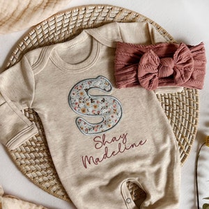 Personalized baby romper and hat set, custom infant girl coming home outfit, embroidery baby shower gift, monogrammed sleeper footies