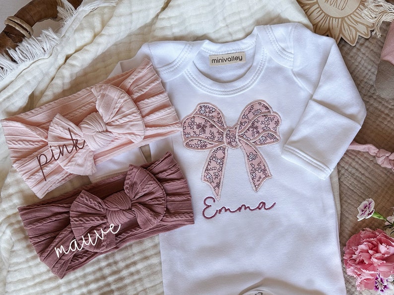 Personalized baby romper and bow set, embroidery baby girl coming home outfit, custom baby shower gift, monogrammed sleeper footies image 4