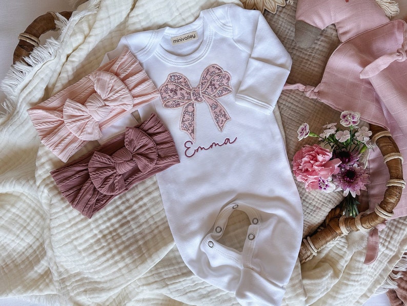 Personalized baby romper and bow set, embroidery baby girl coming home outfit, custom baby shower gift, monogrammed sleeper footies image 2