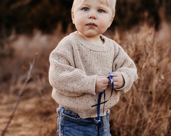 Baby Sweater, Oversize and chunky in oat color