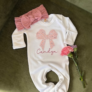 Personalized baby romper and bow set, embroidery baby girl coming home outfit, custom baby shower gift, monogrammed sleeper footies image 5